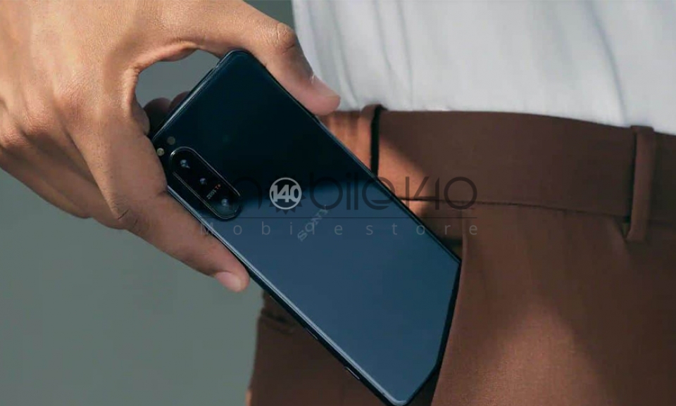 کمپانی سامسونگ برای جدیدترین گوشی هوشمند Xperia 5 II یک سری فیلم تبلیغات ساخته است .